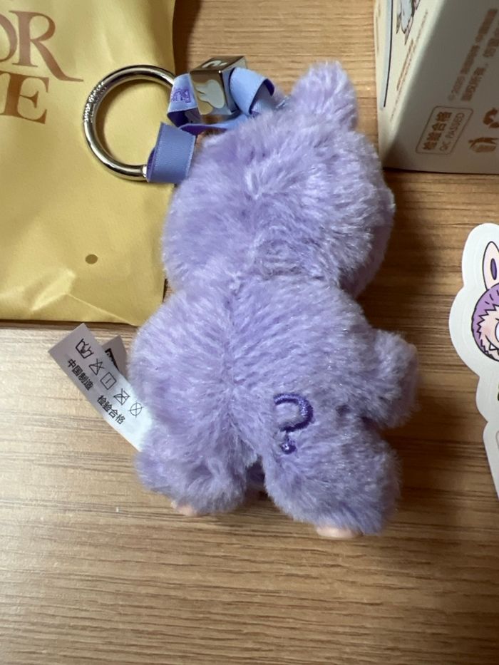 Labubu Pin for Love ? - photo numéro 5