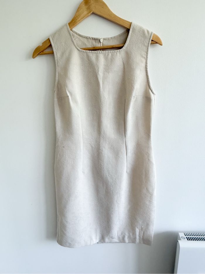 Robe chic moulante crème kiabi taille 38 M