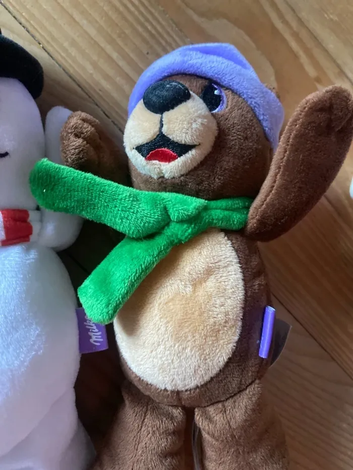 Lot de 3 peluches de noël milka - photo numéro 4