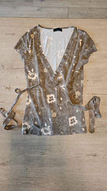 Blouse col V à manches courtes, beige et brun clair, Vero Moda, M