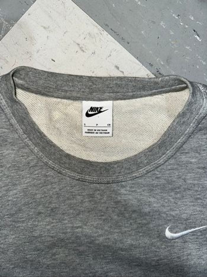 Sweat Nike gris - photo numéro 2