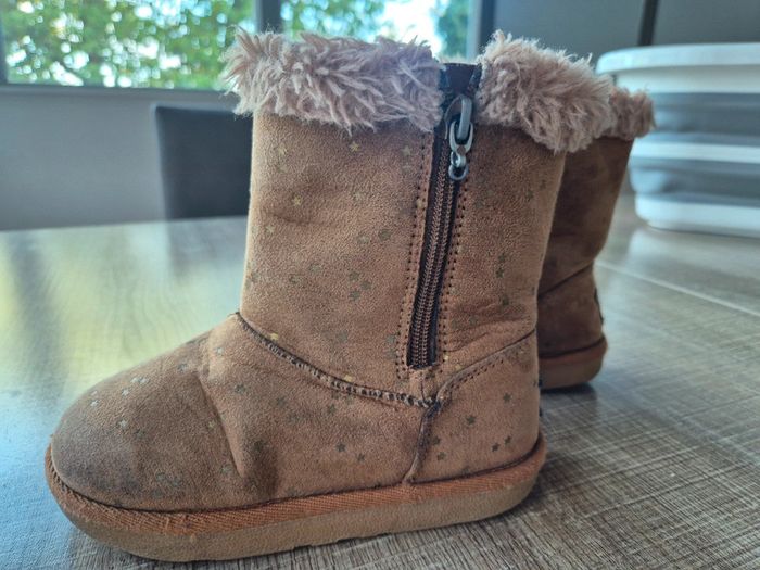 Bottes fourrées Vertbaudet 29 en bon état - photo numéro 2