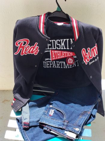 Veste Reddy Melloton 12 ans Tee shirt manches courtes 14 ans redskins et jean lee cooper 14 ans