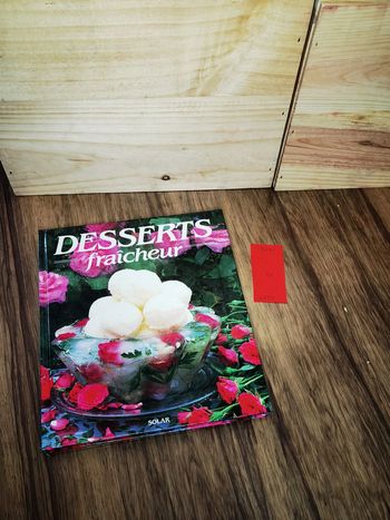 D4282 - livre "desserts fraicheur"