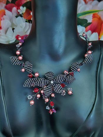 Collier avec ses perles