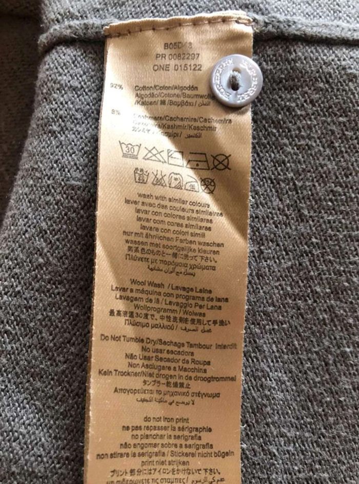 Gilet  Burberry authentique 3 ans  en parfait  état - photo numéro 3