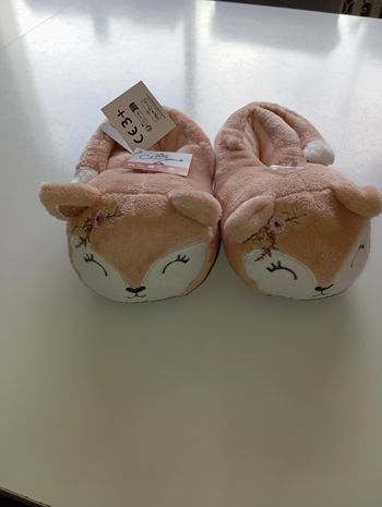 Chaussons renard 27-29 neuf