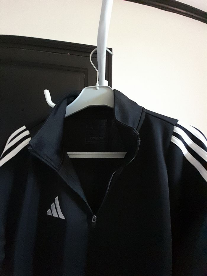 Haut Adidas taille S - photo numéro 5