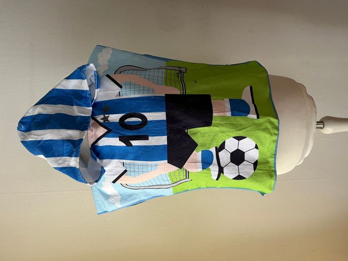 Cape de bain, serviette à capuche footballer
