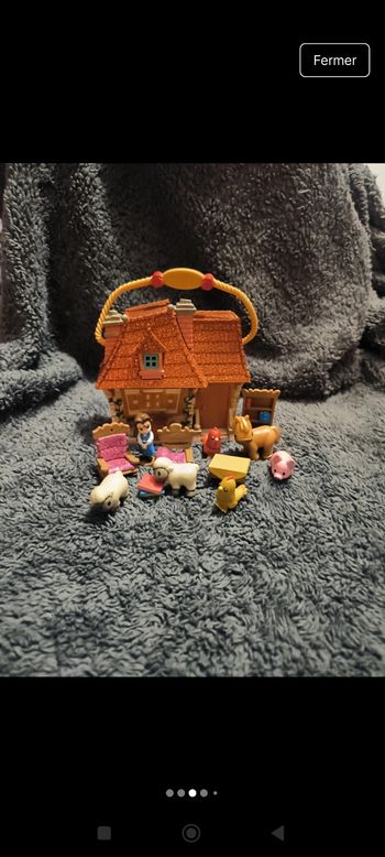 Mini maison Animator's Disney ( La Belle et la Bête )