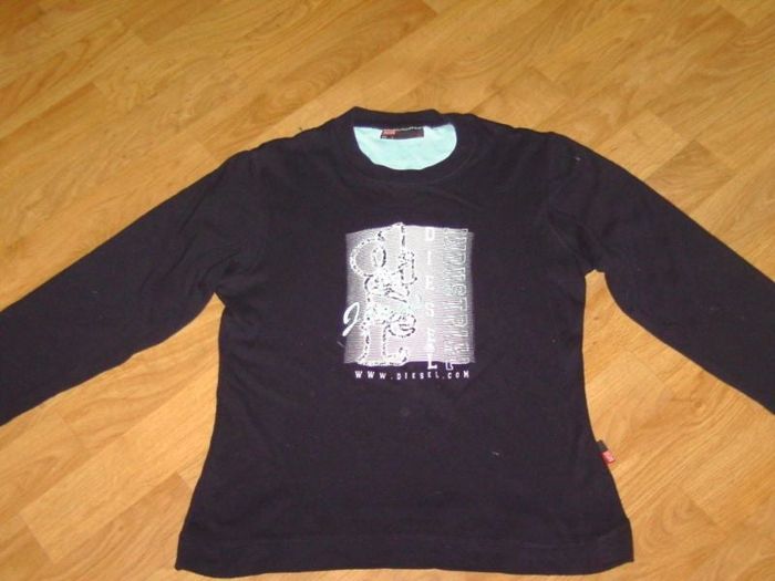 Tee shirt DIESEL noir écritures multicolores taille S/M TBE