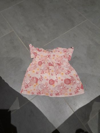 Tunique sans manche  fleur 3 ans