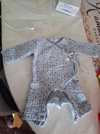 Lot vêtements bébé 