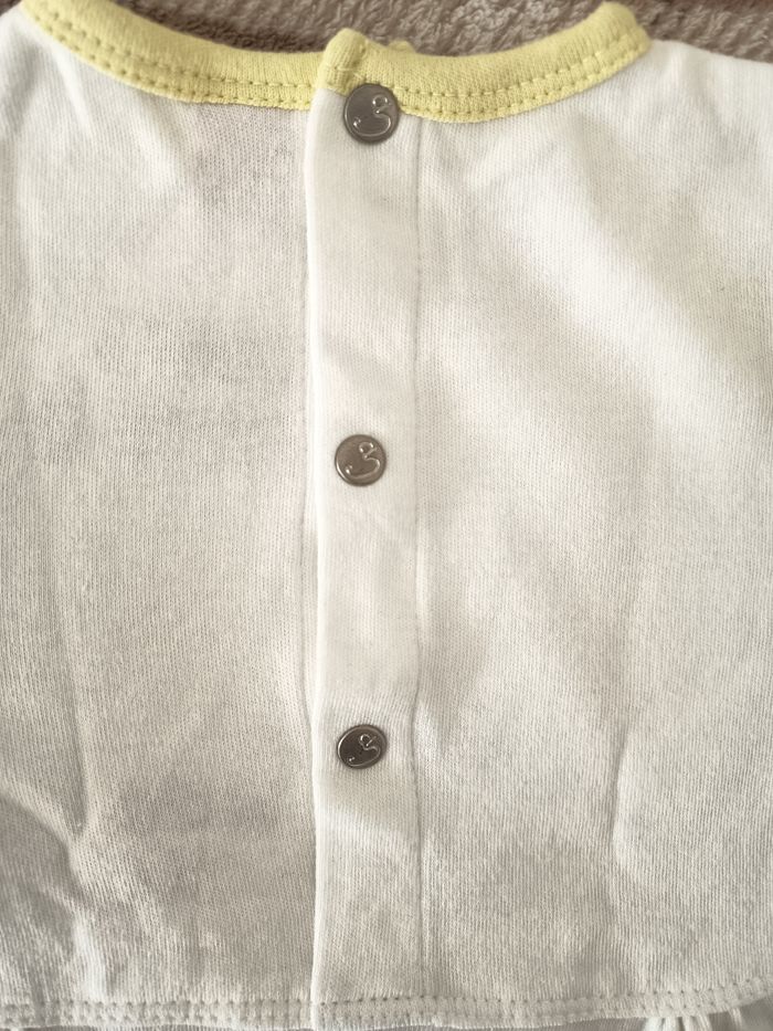 👕 T-shirt Enfant - 3 Mois / Babygro' - photo numéro 7