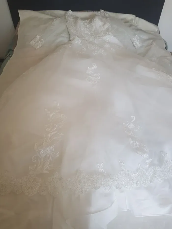 Robe de marié blanche modèle Abby taille 44 - photo numéro 4