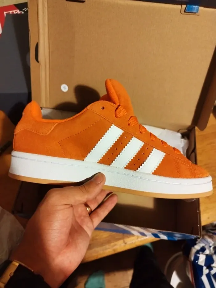 Adidas campus 00s orange