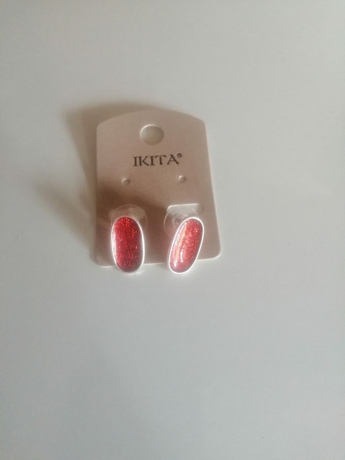 🌸Boucles d'oreilles puces émaillées rouge "ikita" 🌸