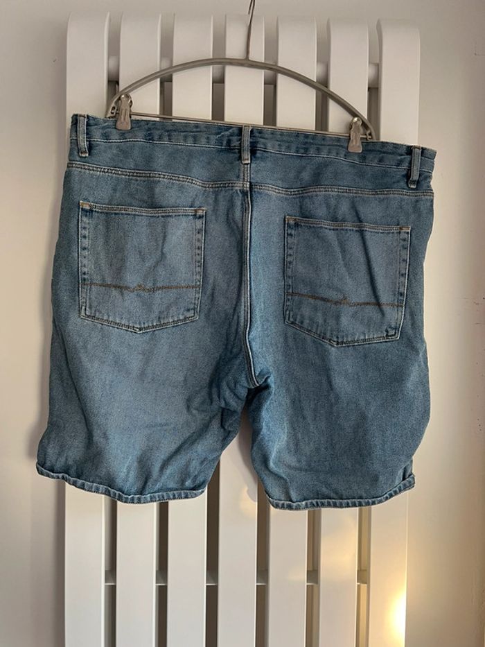 Short en jean neuf 107cm - photo numéro 2