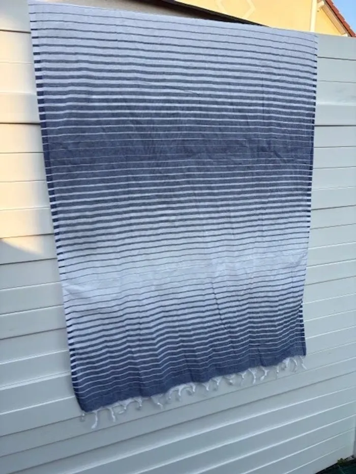 fouta serviette de plage bleue 100 x 180 cm - photo numéro 2