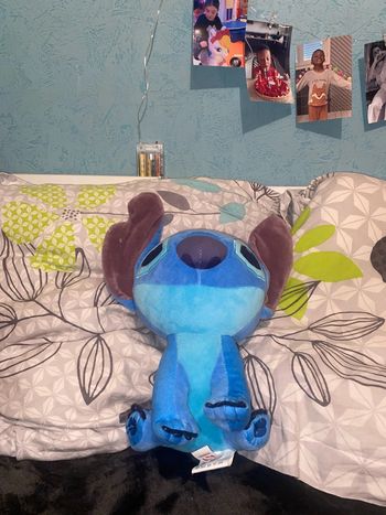 gros doudou, Stitch, bleu, Disney peluche