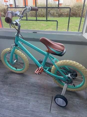 vélo pour enfants tout neuf