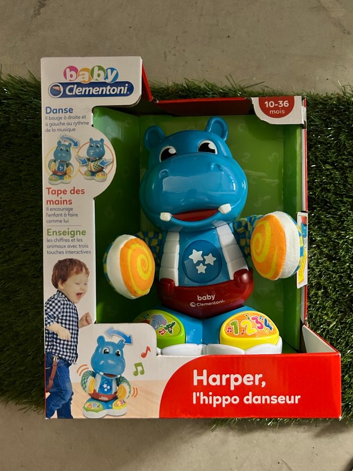 HARPER l’hippo danseur