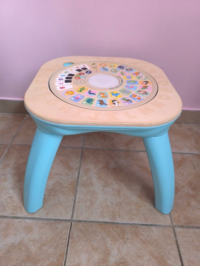 Table d'activités bébé VTech