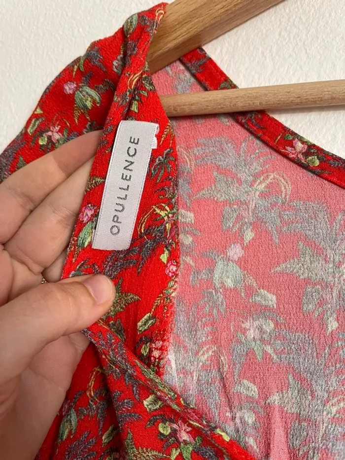 Robe opullence rouge à fleurs T1 - photo numéro 3