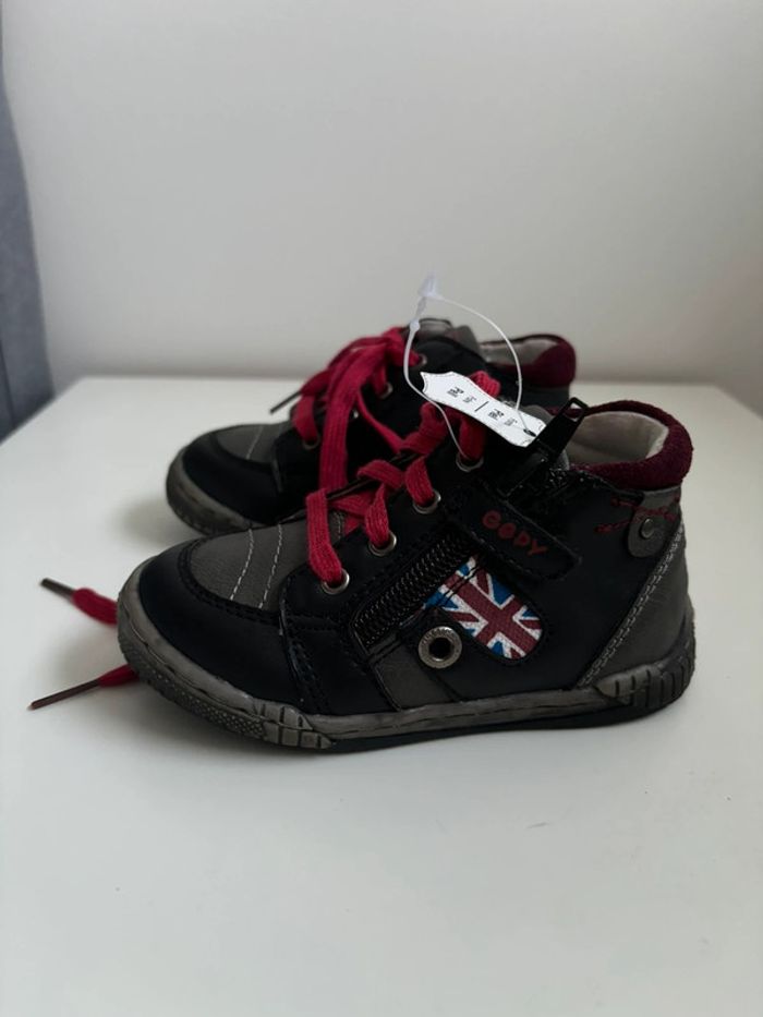 Chaussures NEUVES - photo numéro 2
