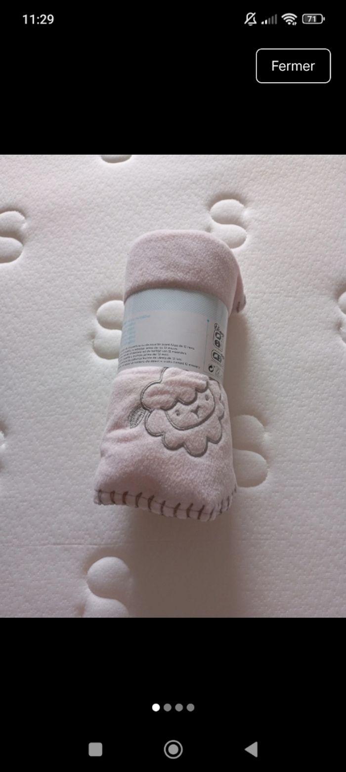 Couverture plaid microfibre.