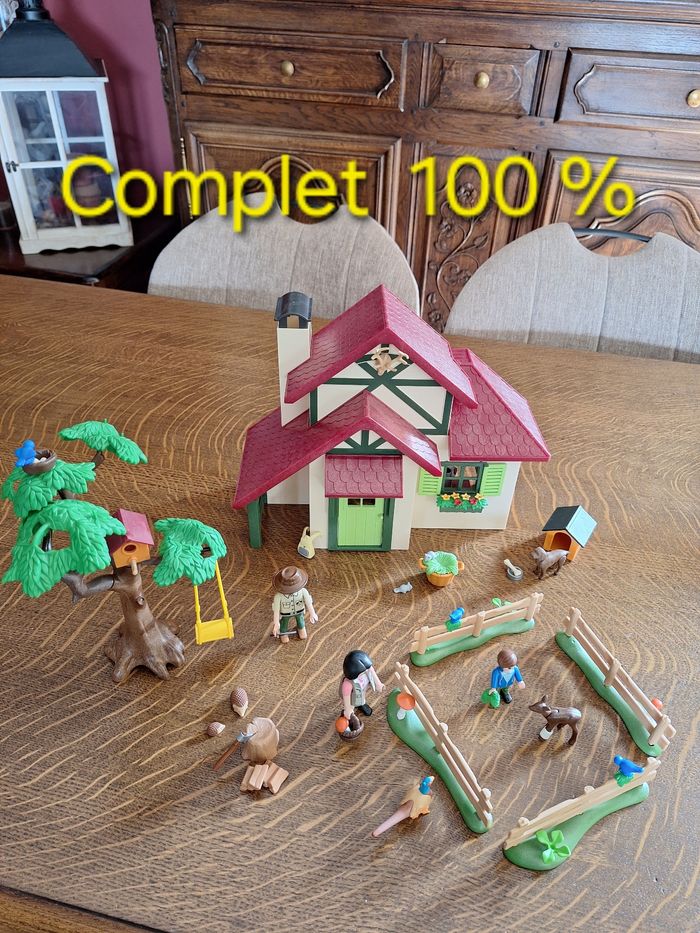 Playmobil maison forestière 6811 Complet