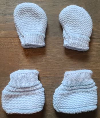 Lot de gants +chaussettes