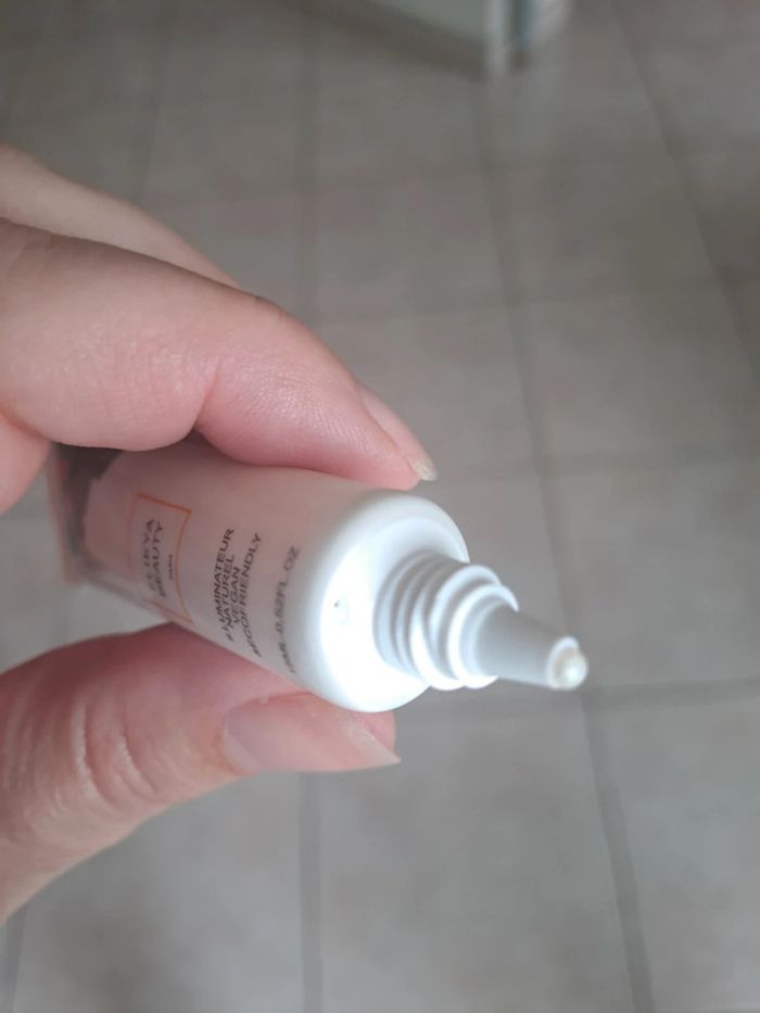 Illuminateur elikya beauty - photo numéro 3