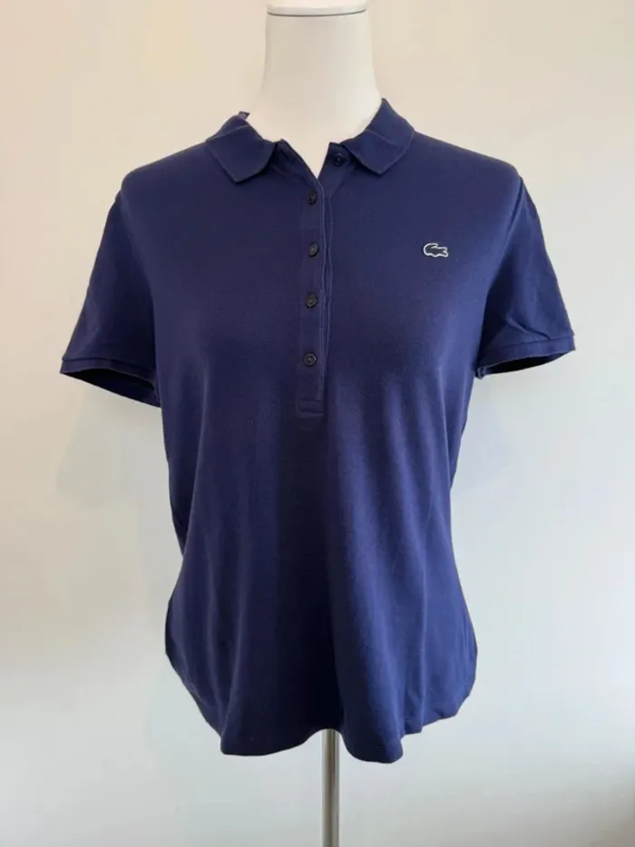 Polo Lacoste femme mauve foncé taille 46 soit XL super état