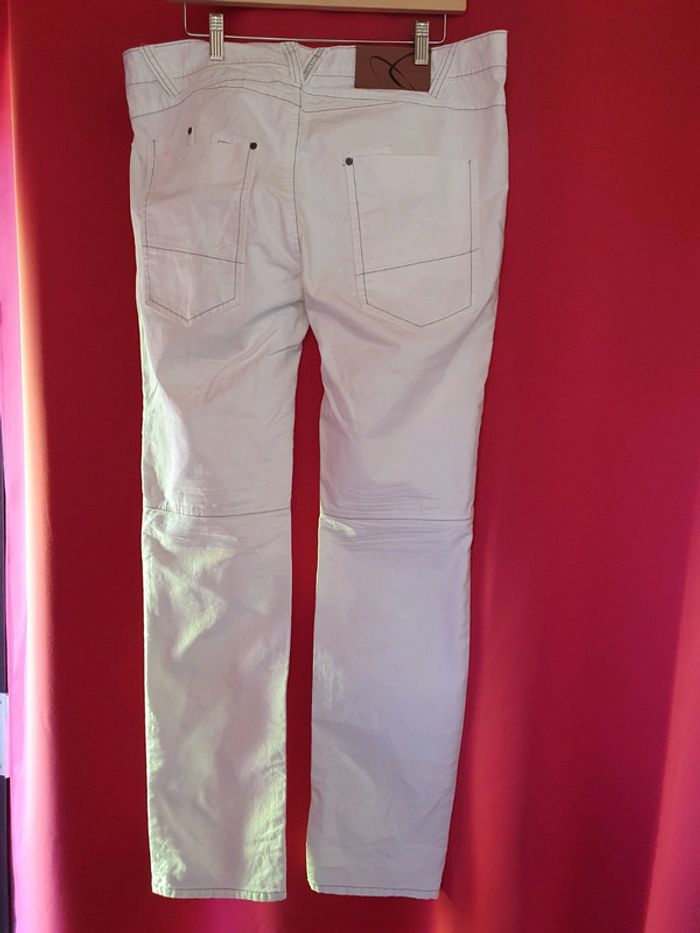Pantalon blanc kiabi taille 46 slim - photo numéro 2