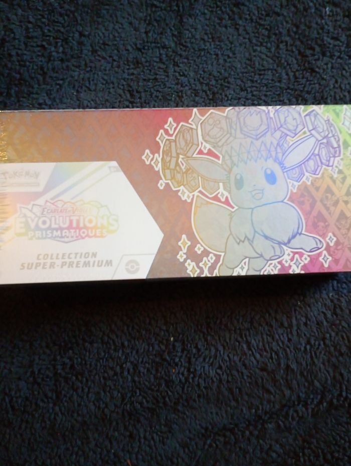 Pokémon UPC Évolutions Prismatiques Évoli – FR scellée