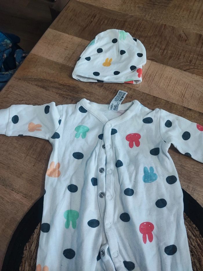 Pyjama 3 mois - photo numéro 2