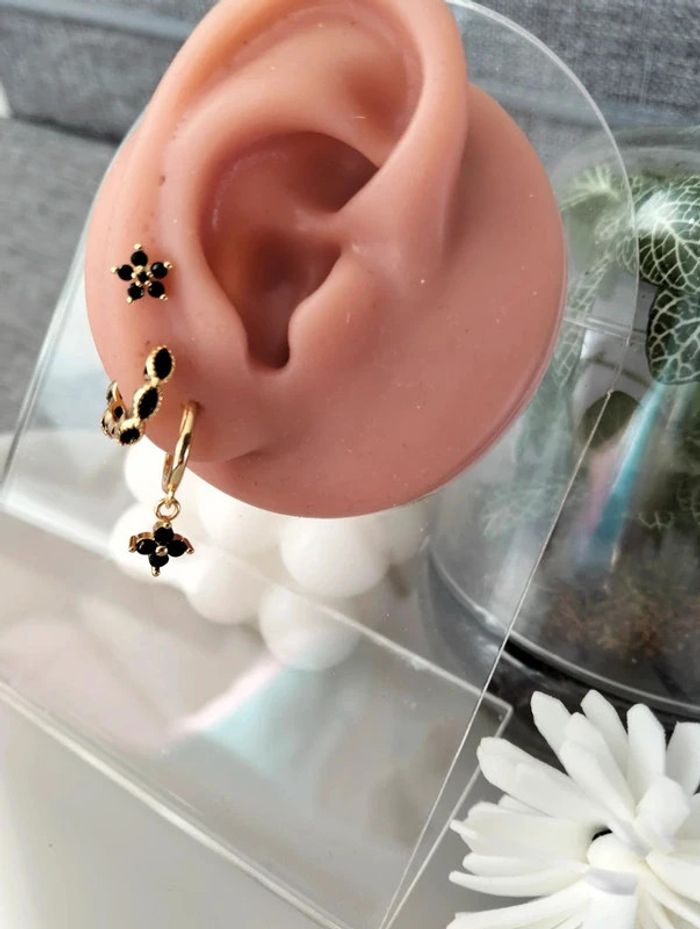 Composition MNfMNstCf de 3 paires de boucles d'oreilles en acier inoxydable noire et dorée - photo numéro 10