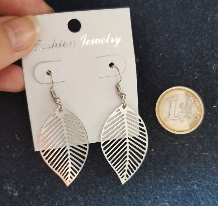 Boucles d'oreilles feuilles - photo numéro 2