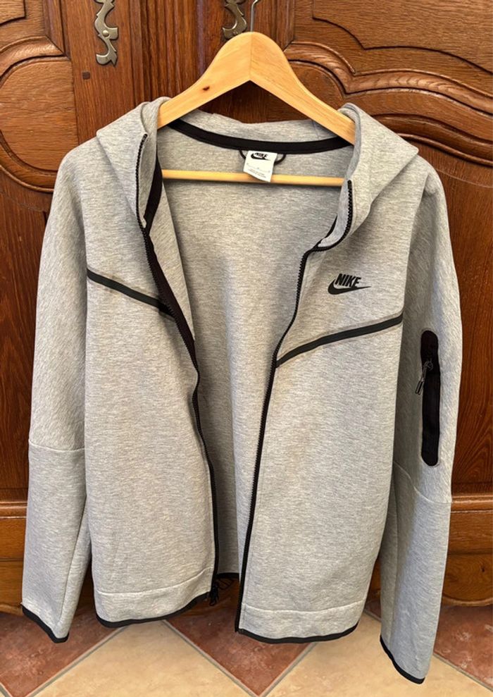 Sweat Nike à capuche - photo numéro 3