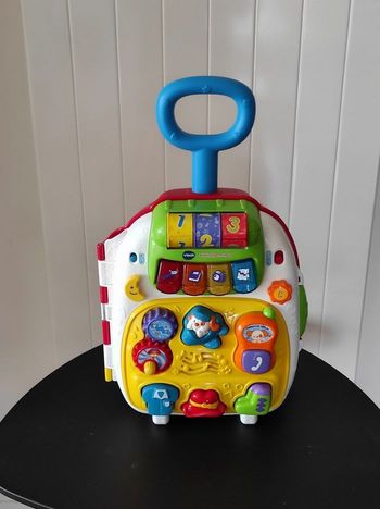 Petite valise multi-activités bébé – dès 12 mois