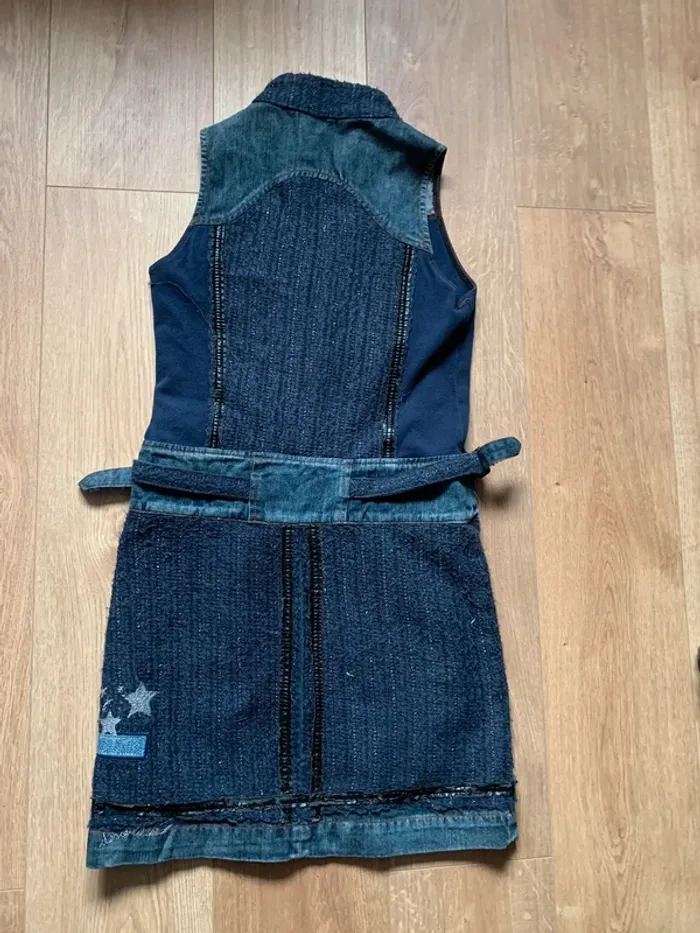 Robe Desigual sans manches en jean et tissu T 38 en parfait état - photo numéro 5