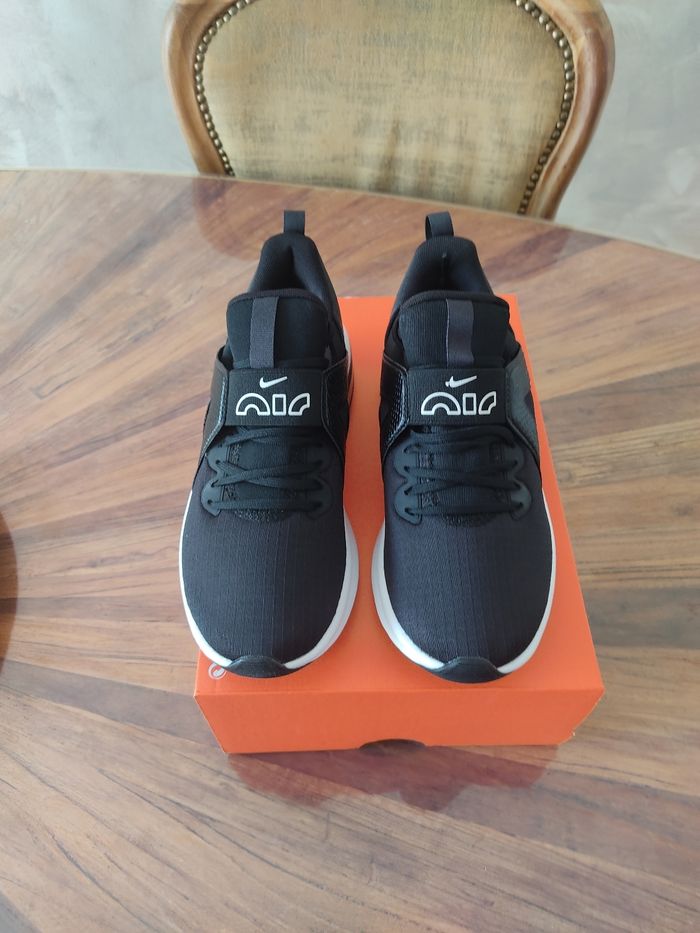 Baskets Nike air max bella TR 5 T 36 - photo numéro 3