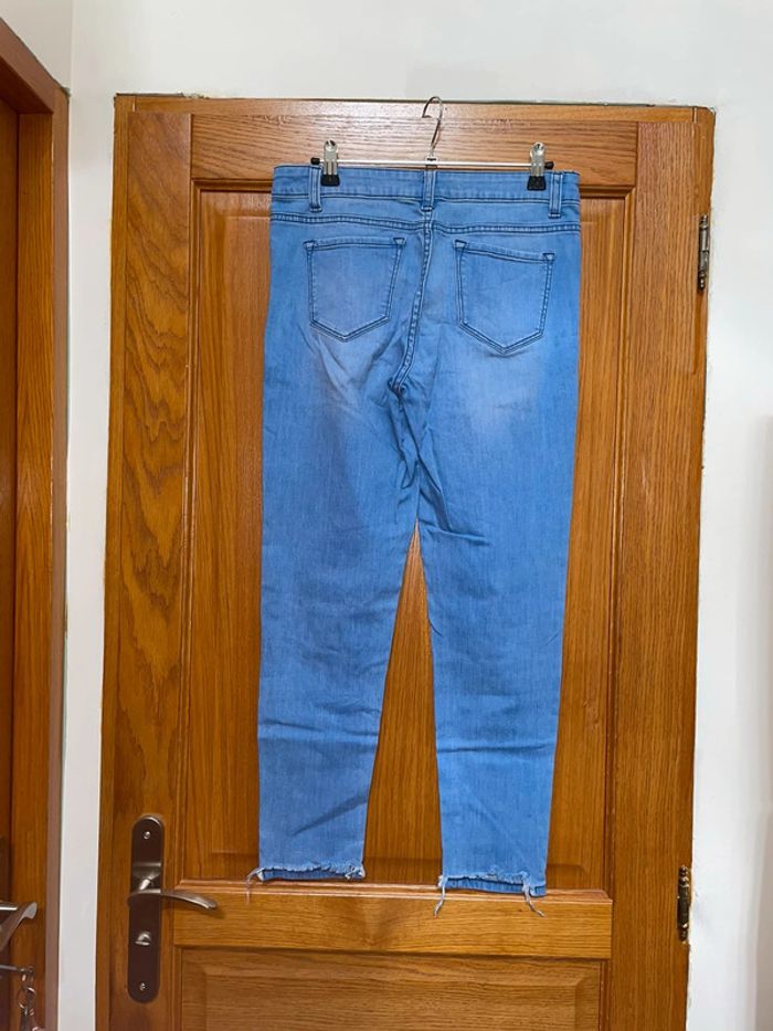 Jean a trou - photo numéro 3