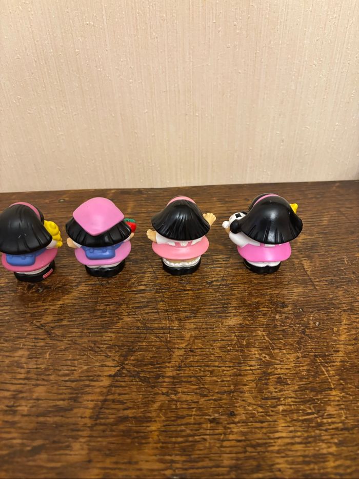 Lot de 4  figurines Fisher Price Little people : Petites filles asiatiques Sonia lee - photo numéro 2