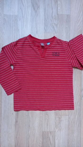 Haut rayé à manches longues