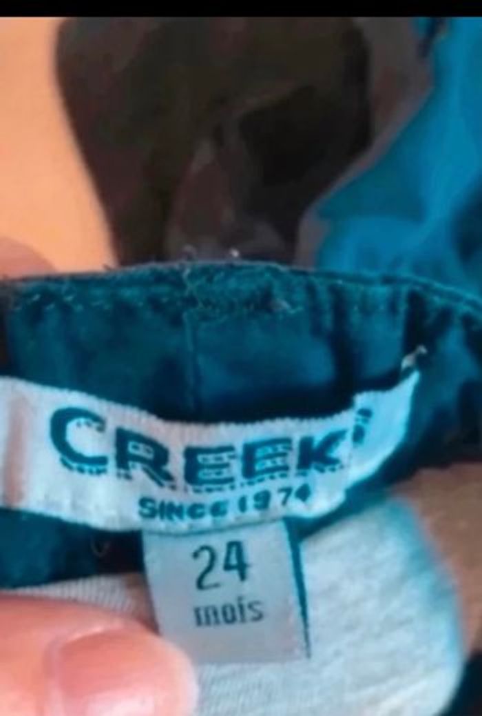 Ensemble haut et bas très bon état pour garcon taille 24 mois couleurs bleu foncé et blanc - photo numéro 10
