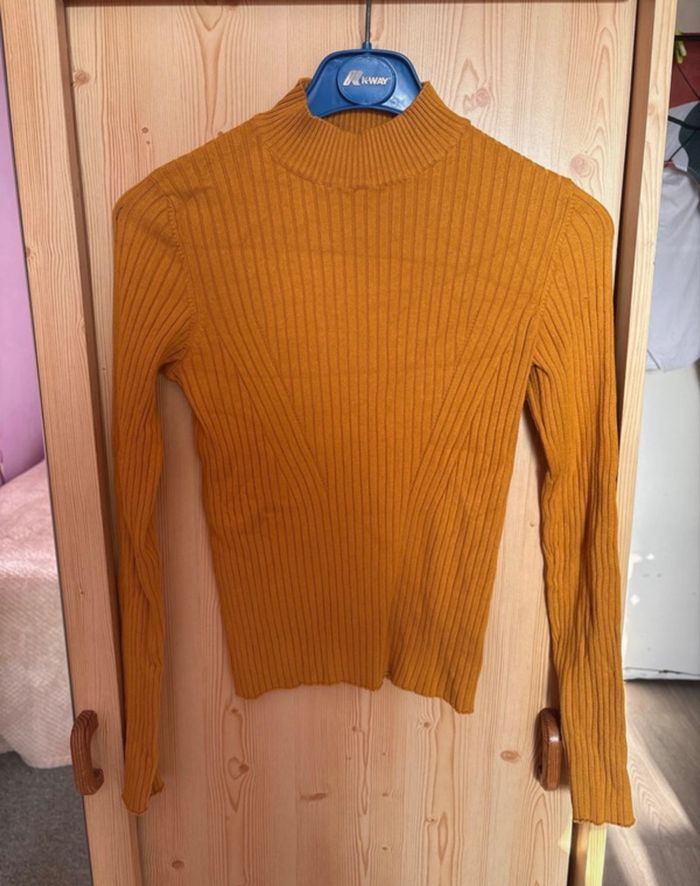 Haut taille M Bershka