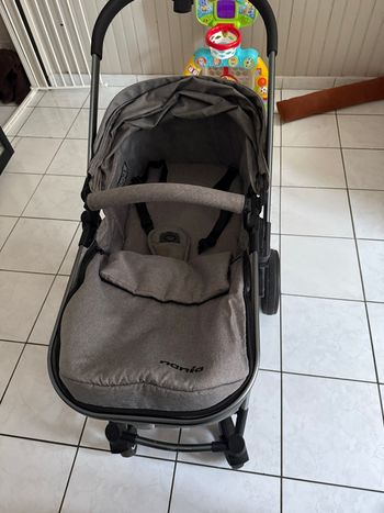 Landeau + cosy + adaptateur voiture 