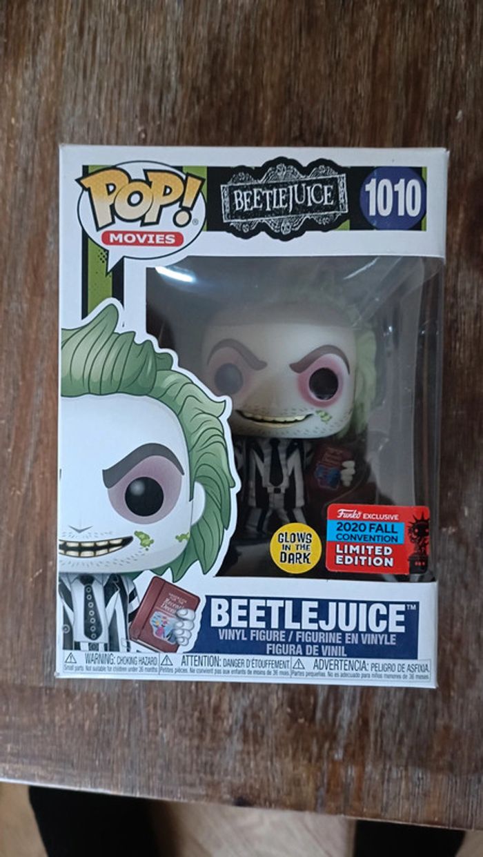 Funko pop Beetlejuice 1010 glow